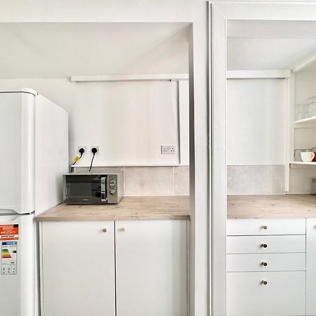 Bright Old Town City Centre Apartment Единбург Екстериор снимка