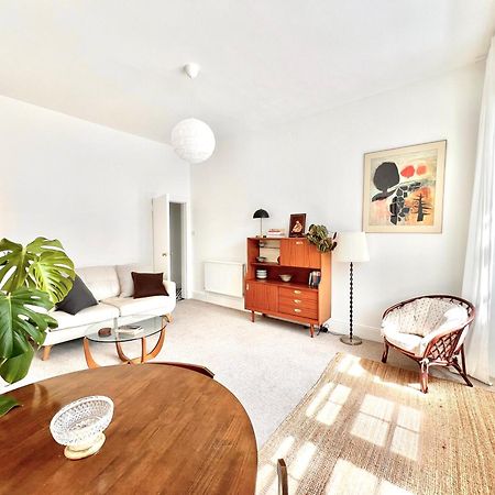 Bright Old Town City Centre Apartment Единбург Екстериор снимка