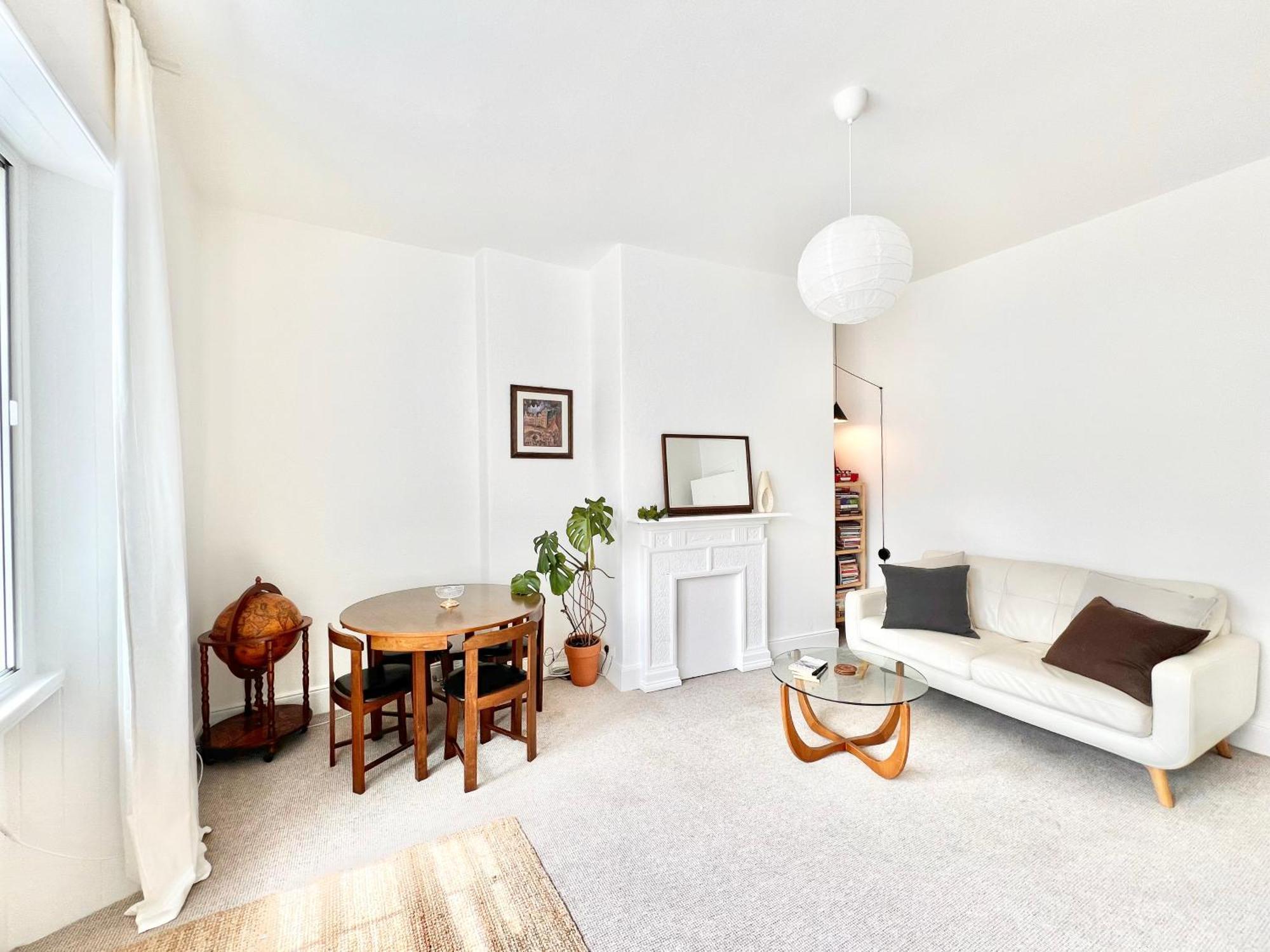 Bright Old Town City Centre Apartment Единбург Екстериор снимка
