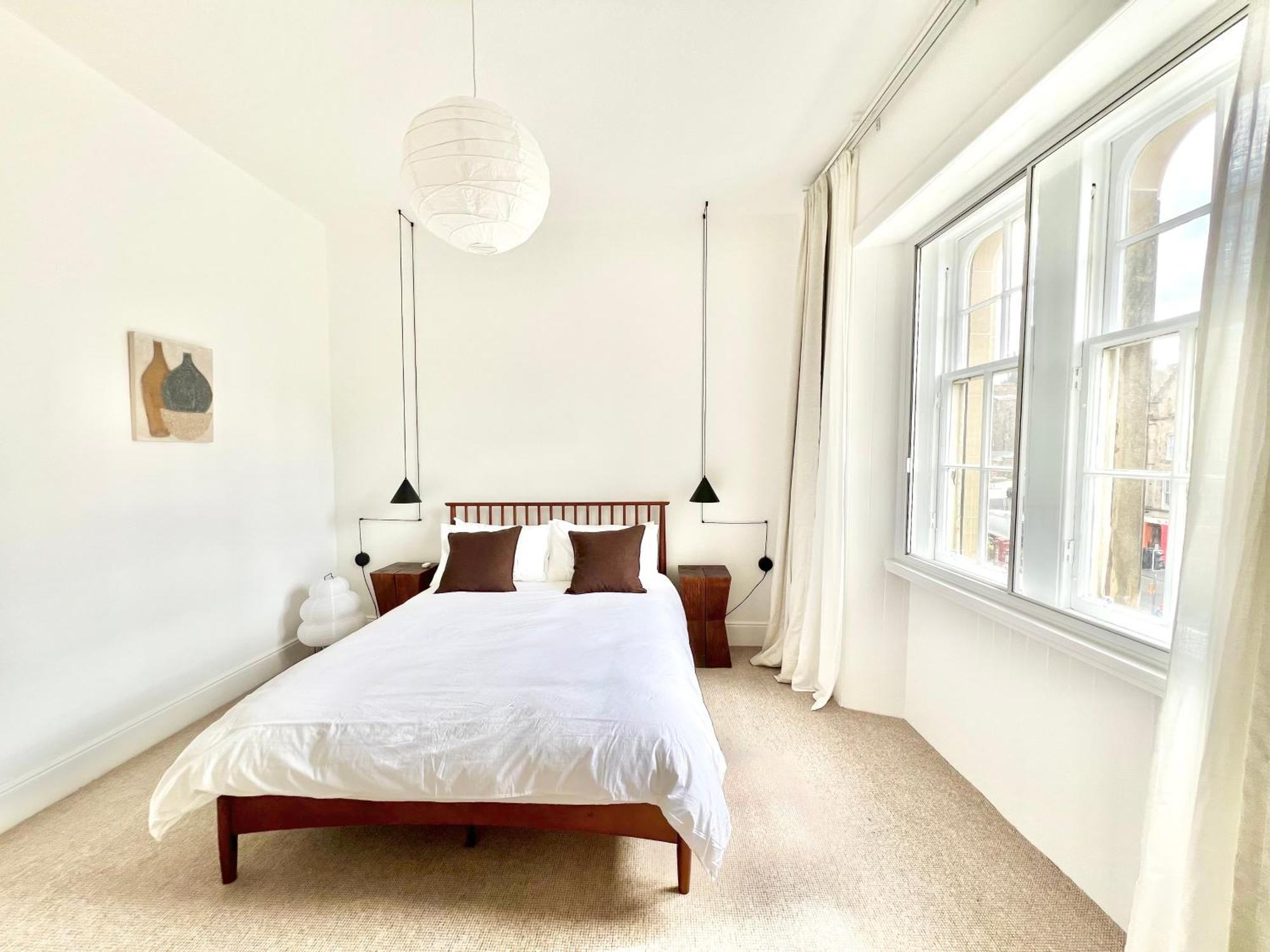 Bright Old Town City Centre Apartment Единбург Екстериор снимка