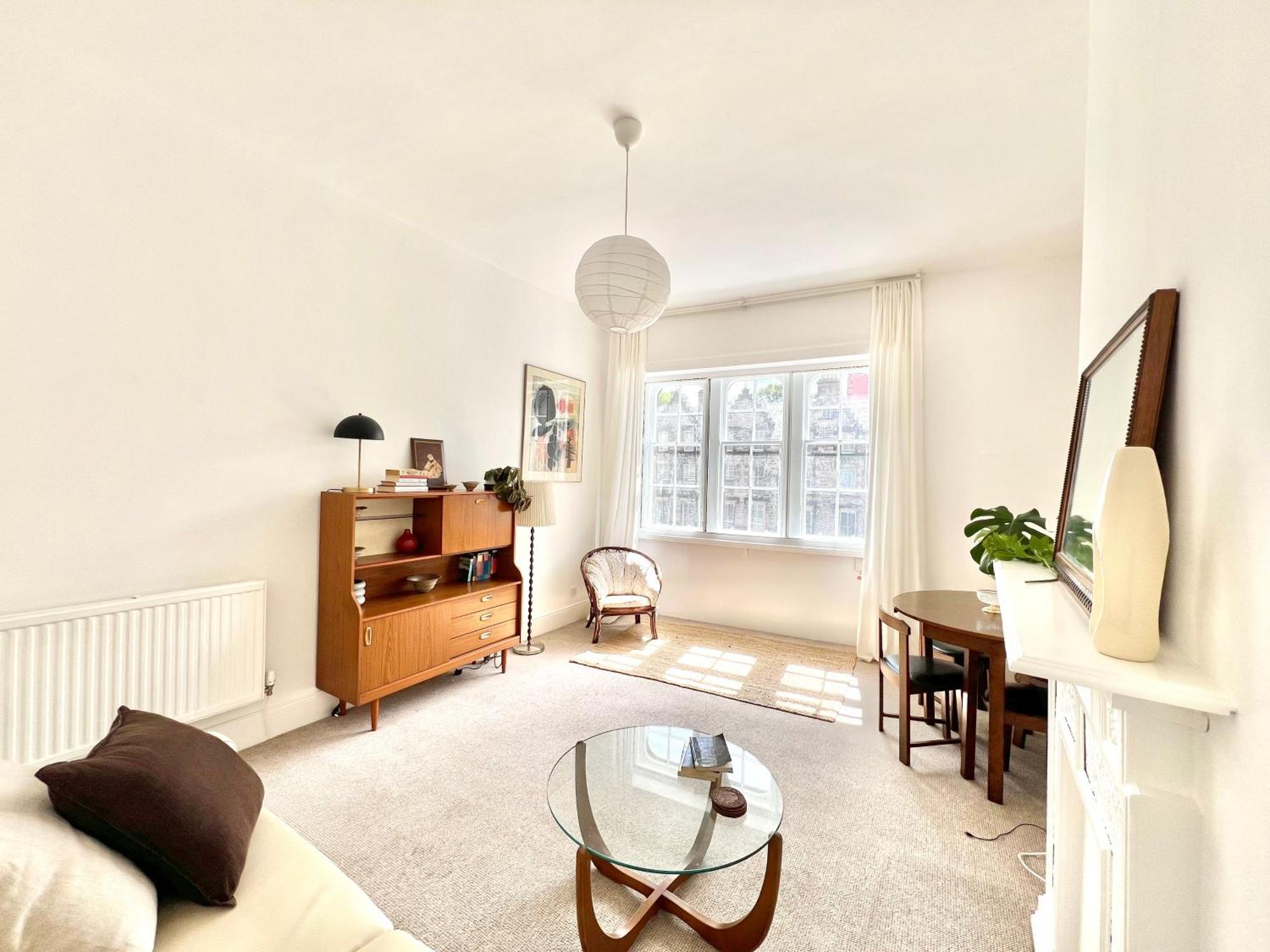 Bright Old Town City Centre Apartment Единбург Екстериор снимка